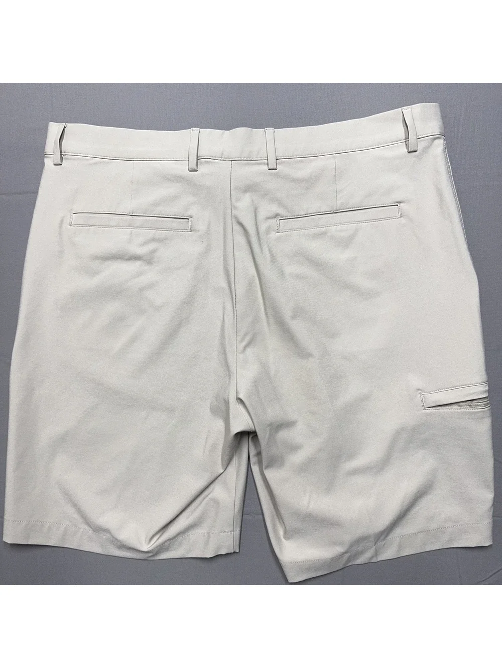 Greg Norman Mens Golf Shorts Polyester Solid 36 Beige Activewear Stretch